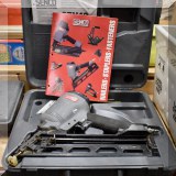 T26. Senco pneumatic finish nailer. Model SFN40. 
